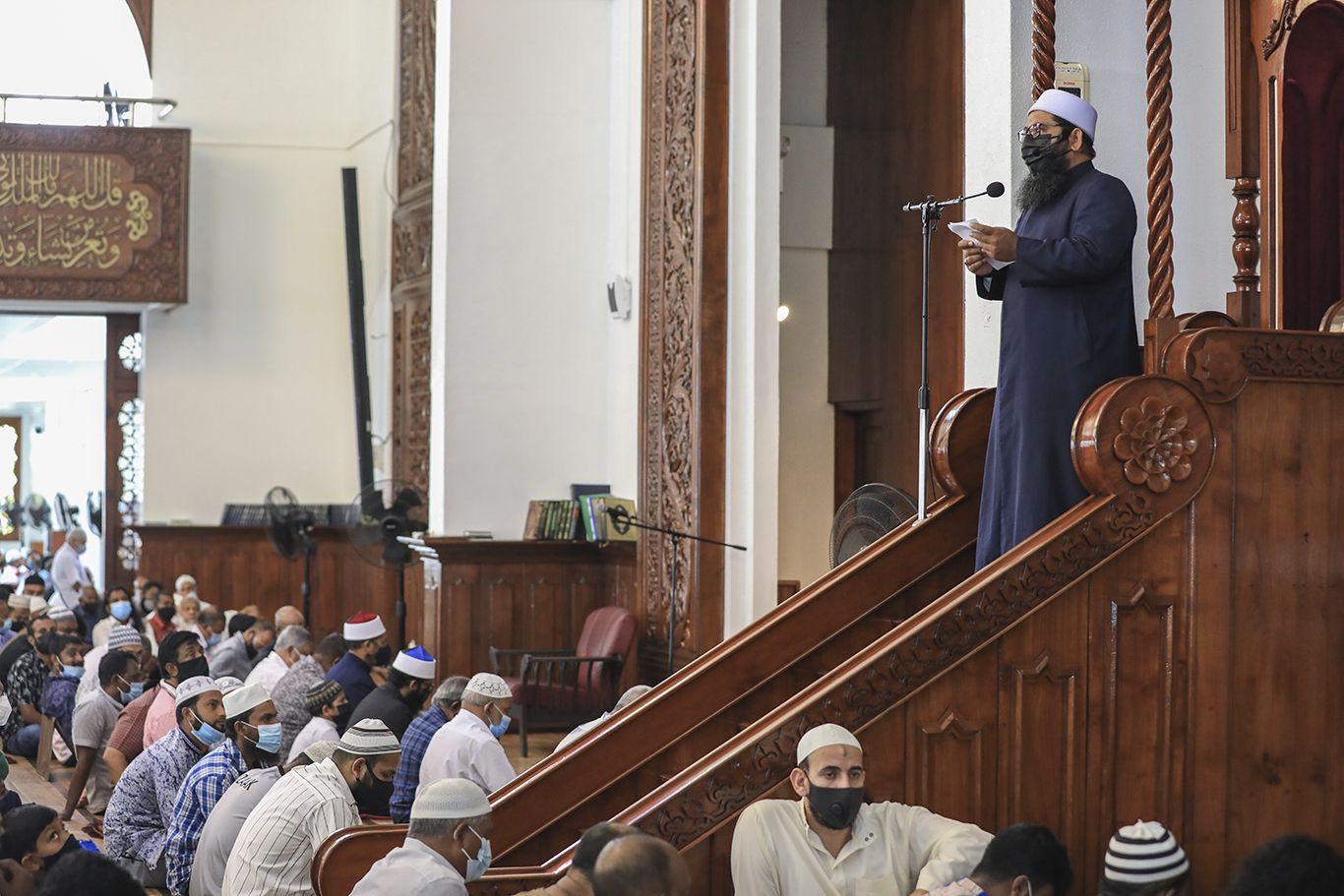 ޚަތީބުން ޖުއްބާލައިގެން ހުކުރު ނަމާދު ކުރާގޮތަށް ހަމަޖައްސައިފި