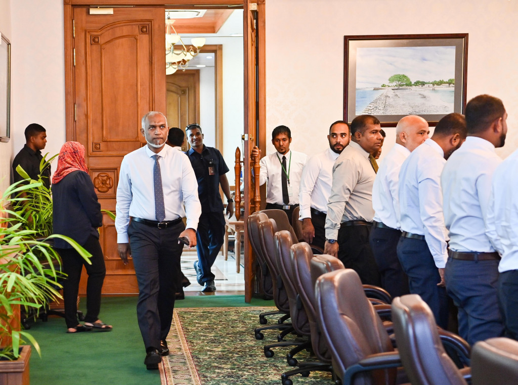 ރައީސް ވިދާޅުވަނީ ސަރުކާރު ހިންގަން ދީފައި މަޖިލިސް އިދިކޮޅު ފަރާތްތަކަށް ދިނުން ދެކޮޅު ނުޖެހޭ ކަމަށް