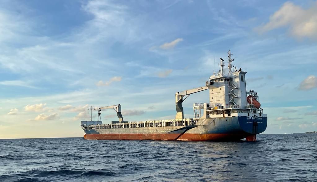 މޯލްޑިވްސް ސްޓޭޓް ޝިޕިން ކުންފުނިން އައު ކޮންޓެއިނަރ ބޯޓެއް ގަނެފި