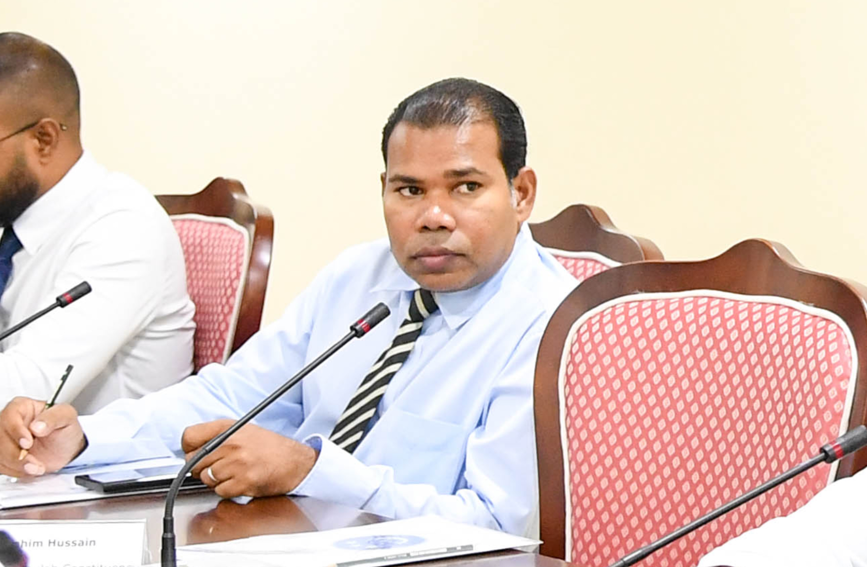 ވަޒީރު މުއްޠަލިބަކީ މެންބަރުންނަށް ވަރަށް ބޮޑަށް ދޮގާއި މަކަރު ހައްދަވާ ބޭފުޅެއް: މެންބަރު ދީދީ