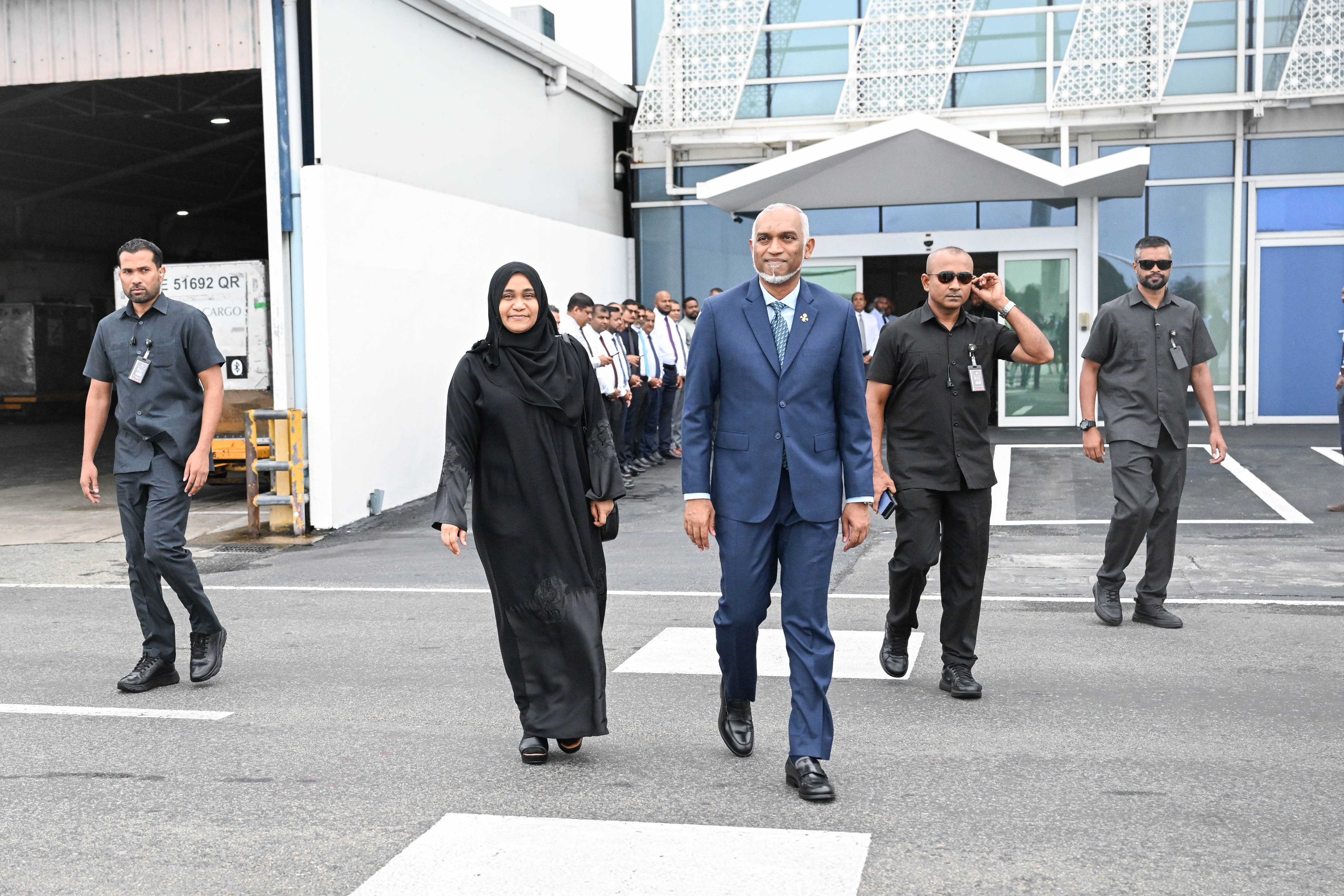 ރައީސްގެ ދެކަނބަލުން ޙައްޖުގެ އަޅުކަމަށް ފުރާވަޑައިގެންފި