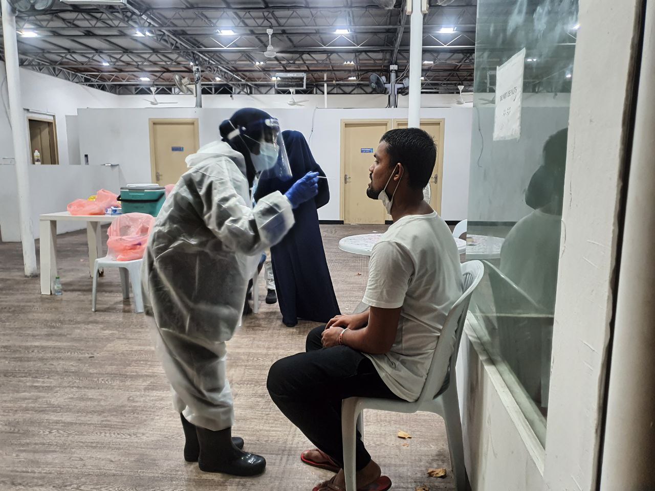 ކޮވިޑް-19: މާލެއިން 26 މީހުންނާއިއެކު، ޖުމްލަ 98 މީހަކު މިއަދު ޕޮޒިޓިވް