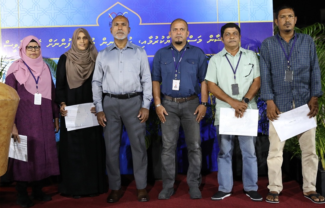 ސްޓެލްކޯގެ ޚަރަދުގައި 4 މުވައްޒަފަކަށް ޙައްޖާއި ޢުމްރާގެ ފުރުސަތު