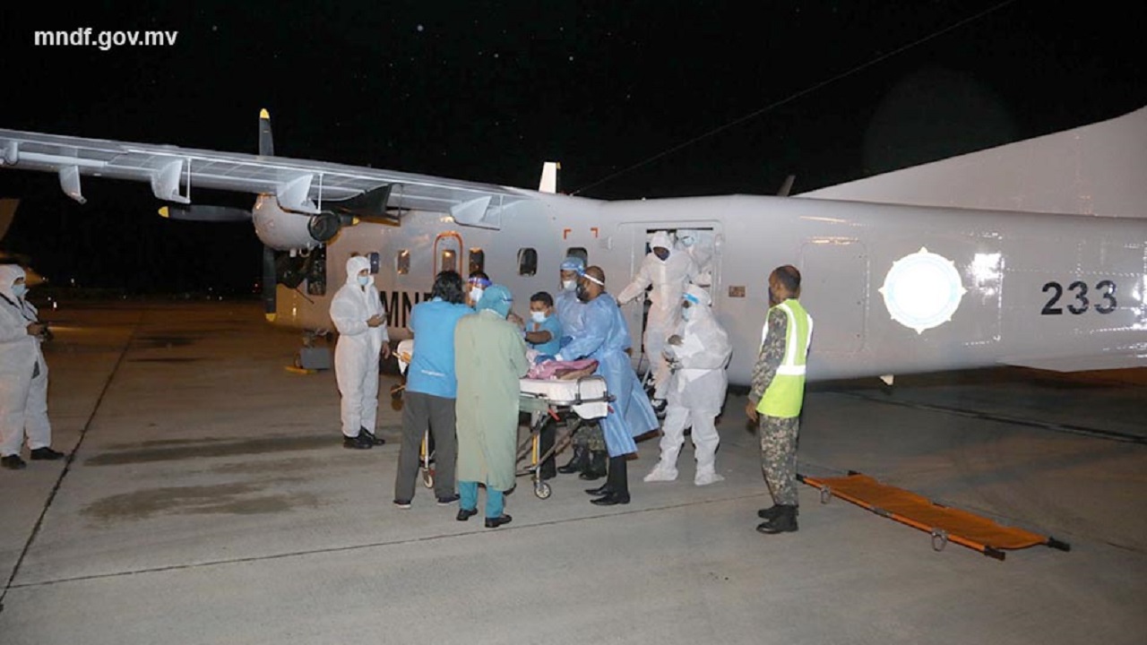 އިންޑިއާއިން ހަދިޔާކުރި ޑޯނިއާ ފްލައިޓުން ބަލިމީހަކު މާލެ ގެނެސްފި