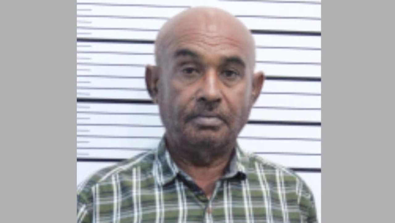 ރާސް ކުންފުނިން ޑްރަގްސް އެތެރެކުރުން: ތައްޔާރުވަމުން ދިޔައީ އަޙްމަދަށް ކުންފުނި ވިއްކާލަން: އާދިލް