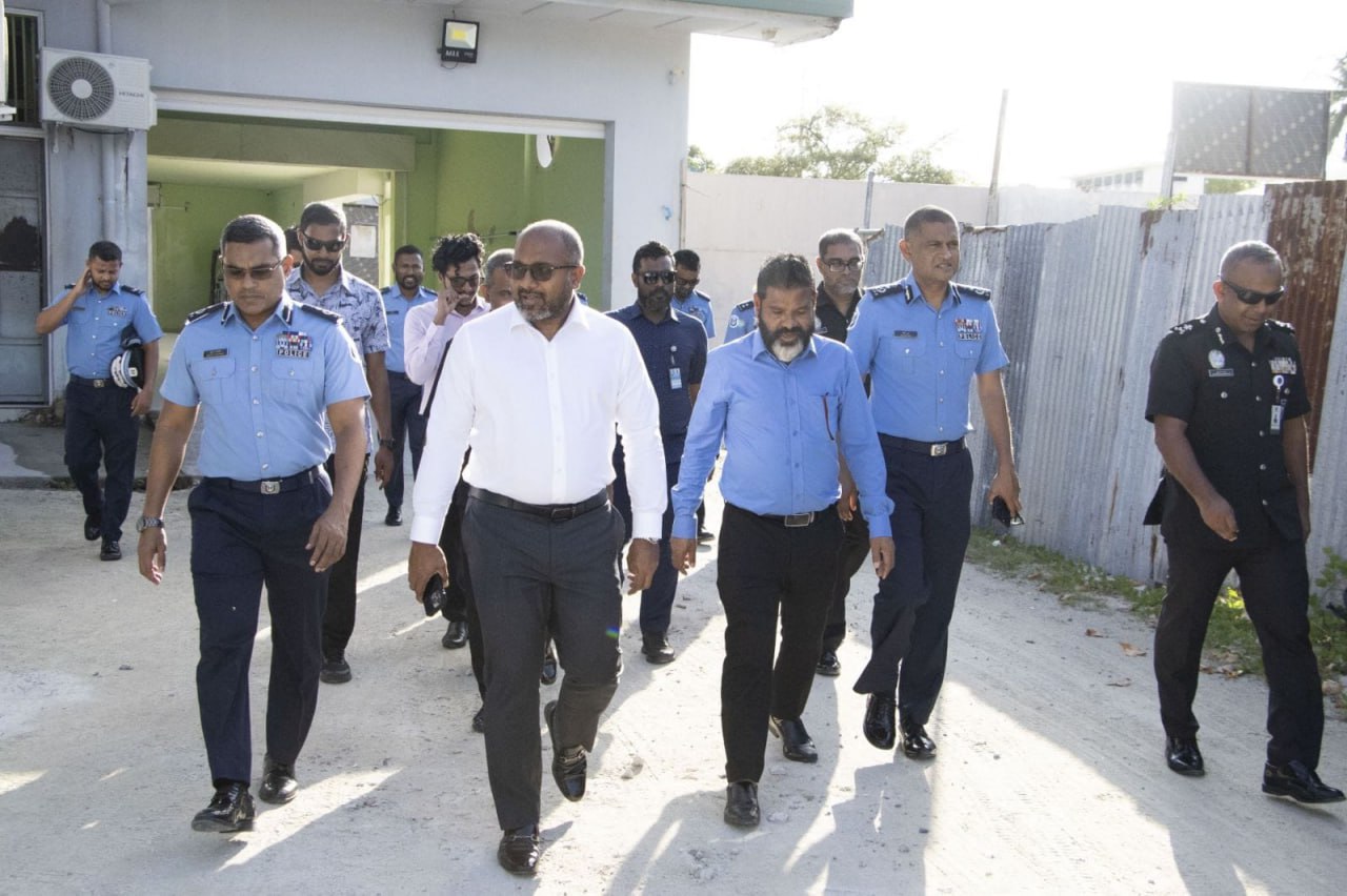 މާފުށީ ޖަލުގައި ހިންގާ އޮޕަރޭޝަން ބައްލަވާލެއްވުމަށް ހޯމް މިނިސްޓަރު ވަޑައިގެންފި