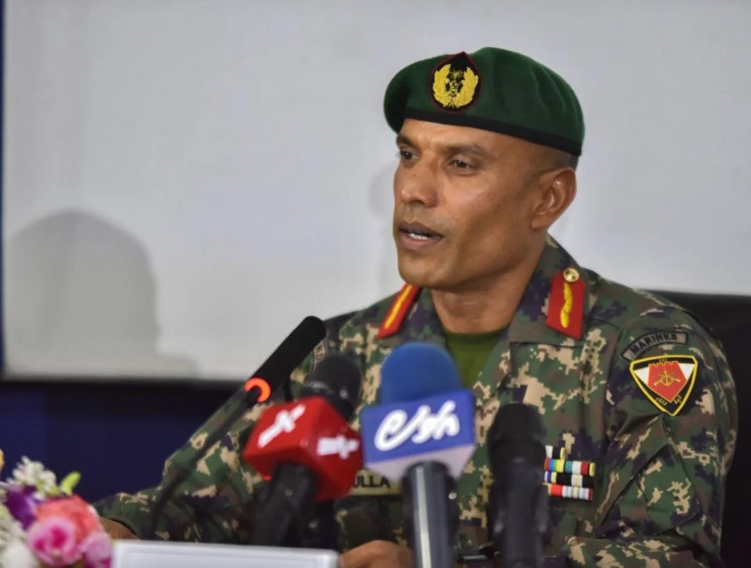 ރައީސްގެ މޮޓޯކޭޑް ހުއްޓުވި މައްސަލައިގައި ސަސްޕެންޑްކުރި އޮފިސަރަށް ޕްރޮމޯޝަން