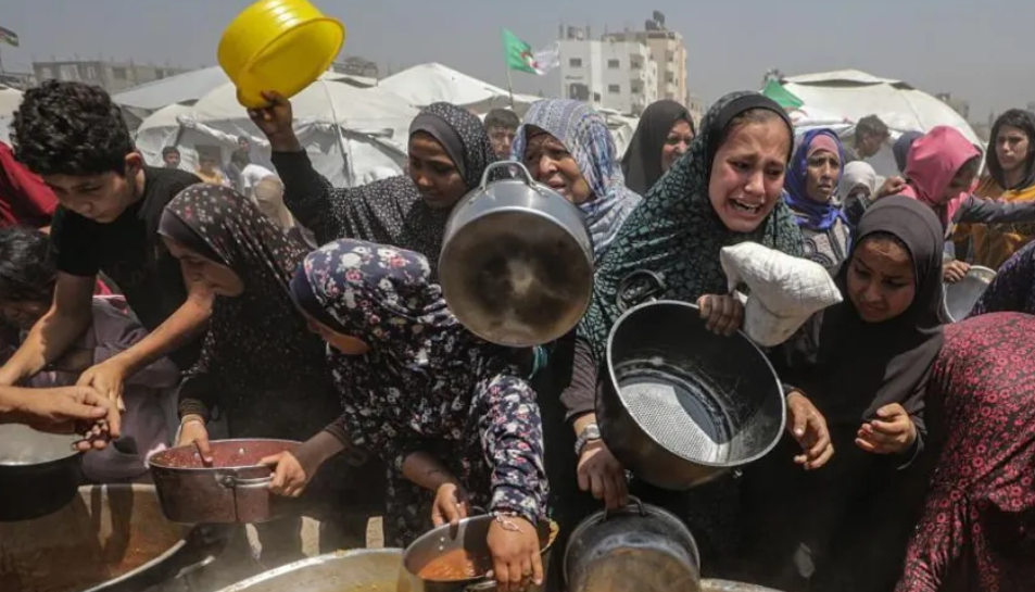 އެހީ ހޯދަން އުޅުނު 71 މީހަކު ޝަހީދުކޮށްލައިފި