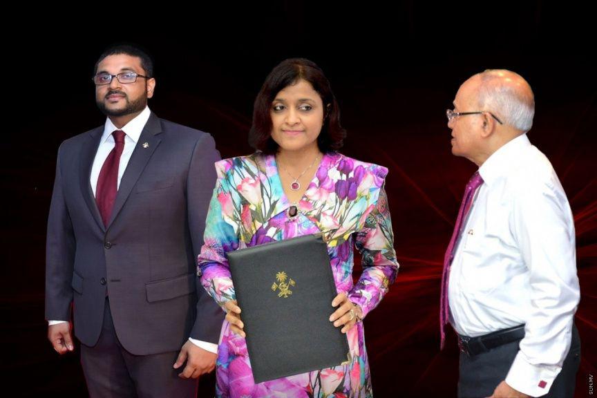 ބޭރުން ދޭ ހަމަލާތަކަށް މޭދިއްކުރައްވައިގެން ބައްޕާފުޅުގެ ދިފާއުގައި ނުކުމެވަޑައިގަތީ ޣައްސާނު