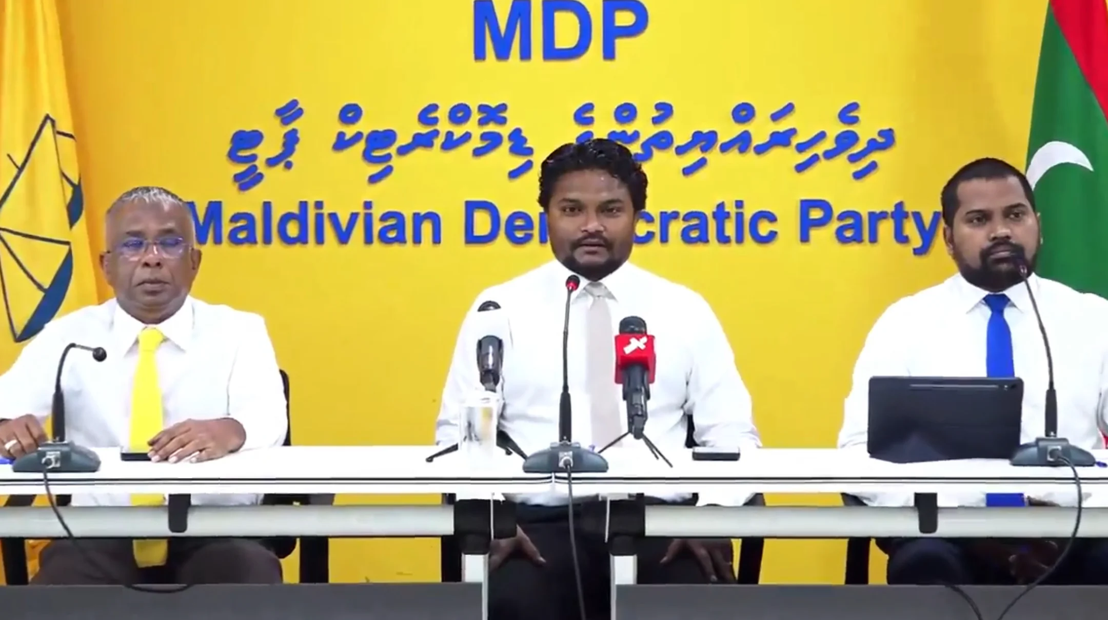 MDP spokesperson Anas Abdul Sattar (c)