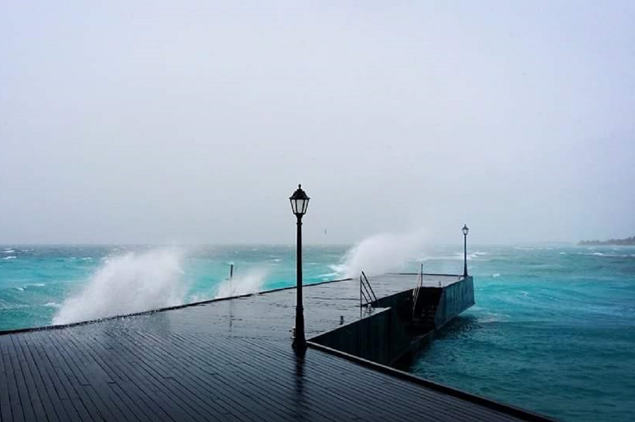 މޫސުމަށް ސަމާލުވޭ! ރާއްޖޭގެ ބޮޑު ސަރަހައްދަކަށް ވައިޓް އެލާޓް ނެރެފި