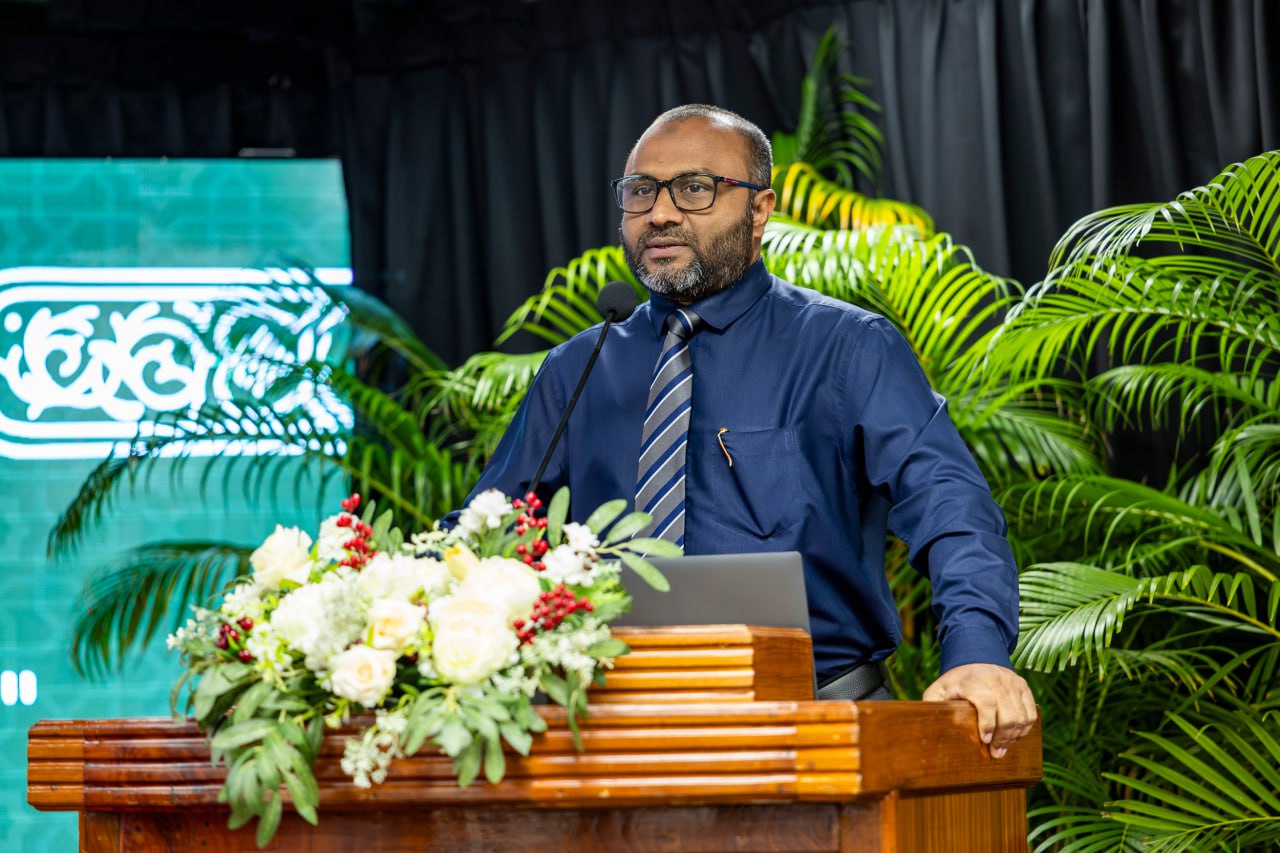 ރައީސް މިސްކިތުގައި ހުސްޖާގަ ހައްދަވައިގެން އިންނެވި ވާހަކަ ޝަހީމް ދޮގުކުރައްވައިފި