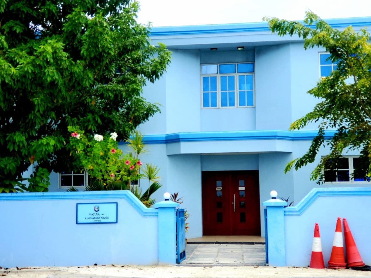 އައްޑޫޫޫގައި ފުލުހުން ކުޑަކުއްޖަކަށް އަނިޔާކުރި މައްސަލައެއް ބަލަނީ