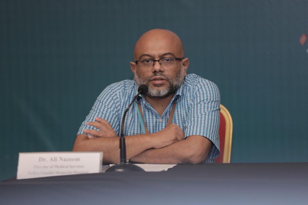 ކޯވިޑް-19: ޕީކް ގައި އައިޖީއެމްއެޗްގެ 75 ޑޮކްޓަރުންނާއި 300 ނަރުހުން ޓްރީޓޮޕަށް