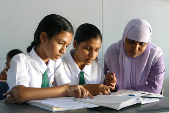 ޤުރުއާނާއި އަރަބި ކިޔަވައިދޭން އިންޑިއާއިން ޓީޗަރުން ގެނެސްފި