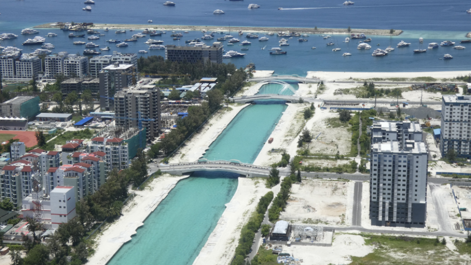 ހުޅުމާލެ ކޯރު ސަރަހައްދު ޖޫން 15 ގައި ބަންދު ކުރަނީ