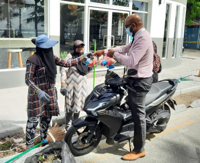 ސިޓީ ކައުންސިލުގެ ދަށަށް ބަދަލުކުރުމުން ކުނިކަހާ މީހުންގެ މުސާރަ ބޮޑުކުރާނަން: ޝުޖާއު