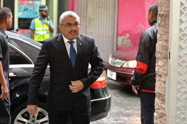 ކުރީގެ ވަޒީރުން މަޖިލީހަށް ހާޒިރުކޮށްފައިވަނީ ސަބަބެއްވެސް ނާންގާ