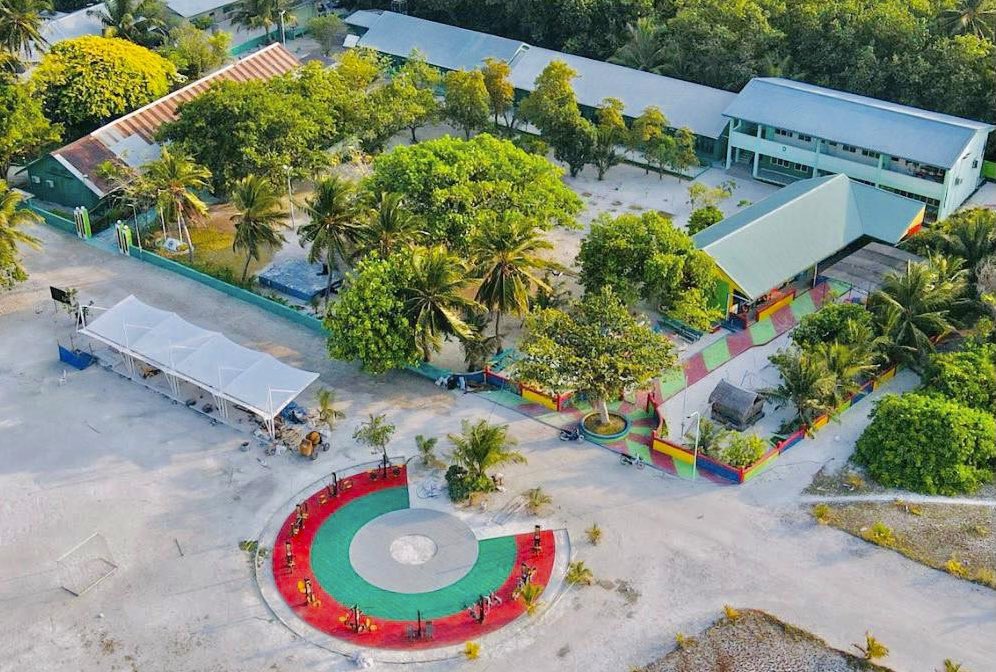 އުކުޅަހުގައި ނުކުޅެދުންތެރިކަން ހުންނަ މީހަކު، ބައްޕައަށް ވަޅިން ހަމަލާދީފި