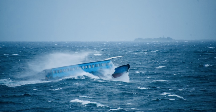 ނ. އަތޮޅުން ތ. އަތޮޅަށް ވައިޓް އެލާޓް ނެރެފި