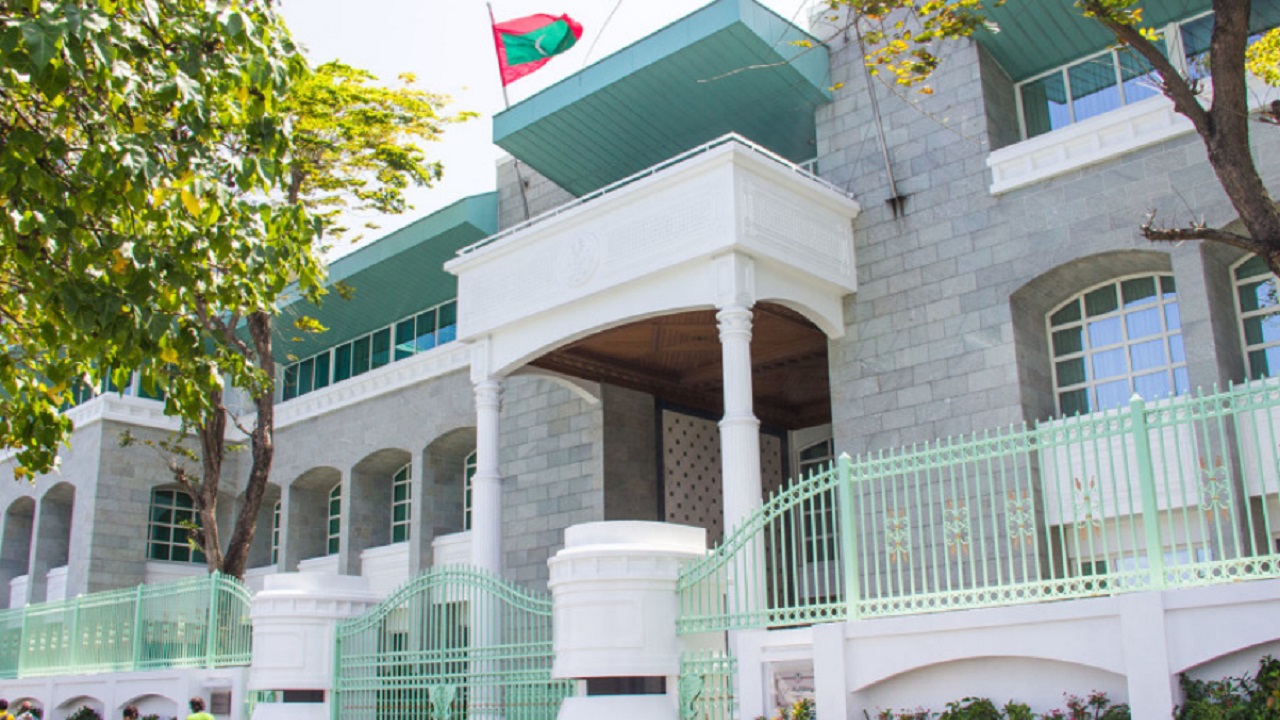 ރަމަޟާން މަހުގެ ރަސްމީ މަސައްކަތު ގަޑިއަކީ ހެނދުނު 09:00 އިން 01:00 އަށް