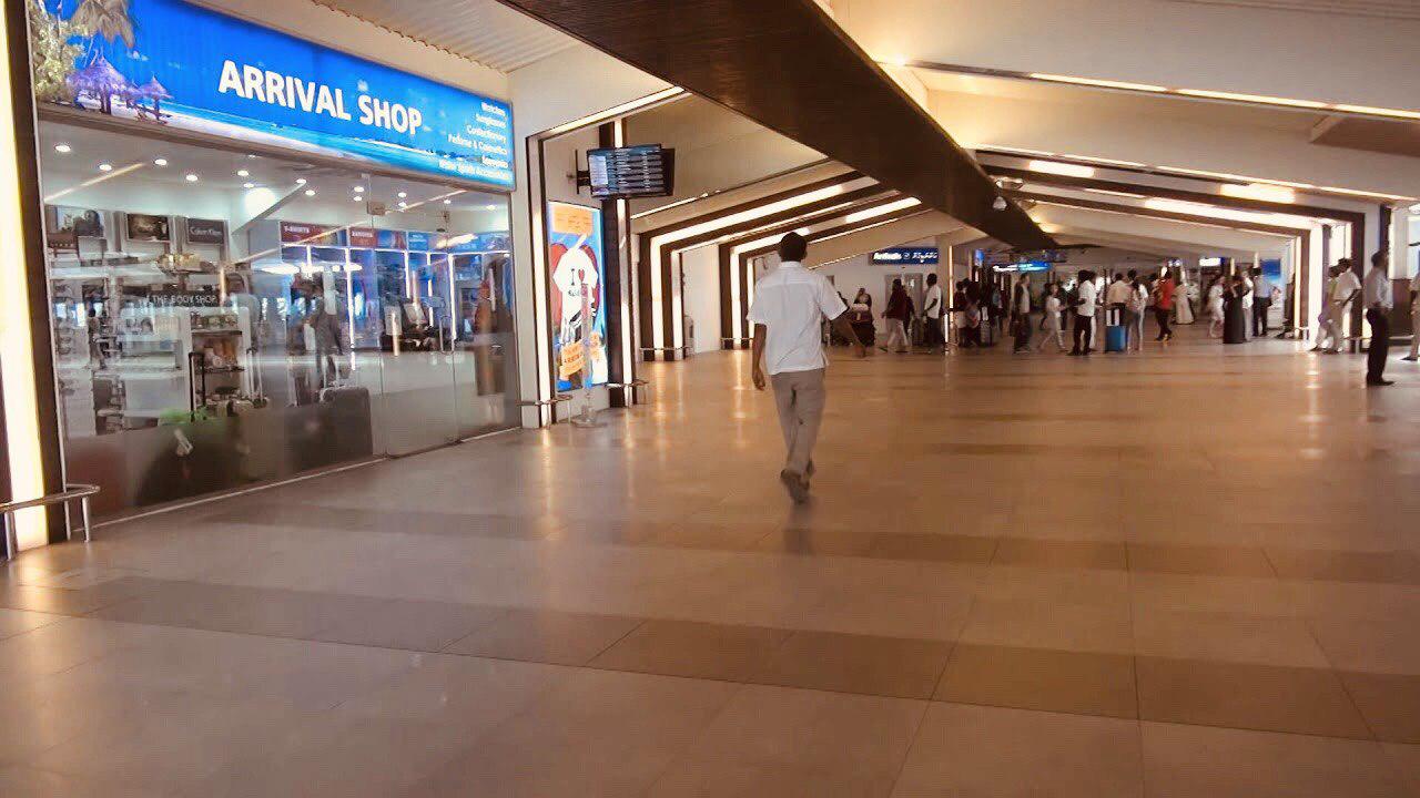 ކޯވިޑް-19: ރިާއްޖެއިން ބޭރަށް ދަތުރުކުރާ ދިވެހިން ޚާރިޖިއްޔާގައި ރަޖިސްޓްރީ ކުރަން އަންގައިފި