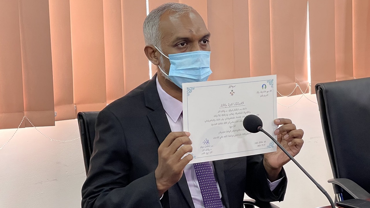 ކައުންސިލްތަކަށް އަލަށް އިންތިޚާބުވި މެމްބަރުން ހުވާ ކުރަށްވައިފި