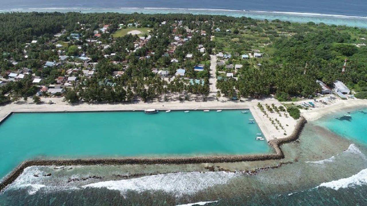 ވައިކަރަދޫ ގޮނޑުދޮށުން ނިޔާވެފައިއޮތް މީހަކު ފެނިއްޖެ