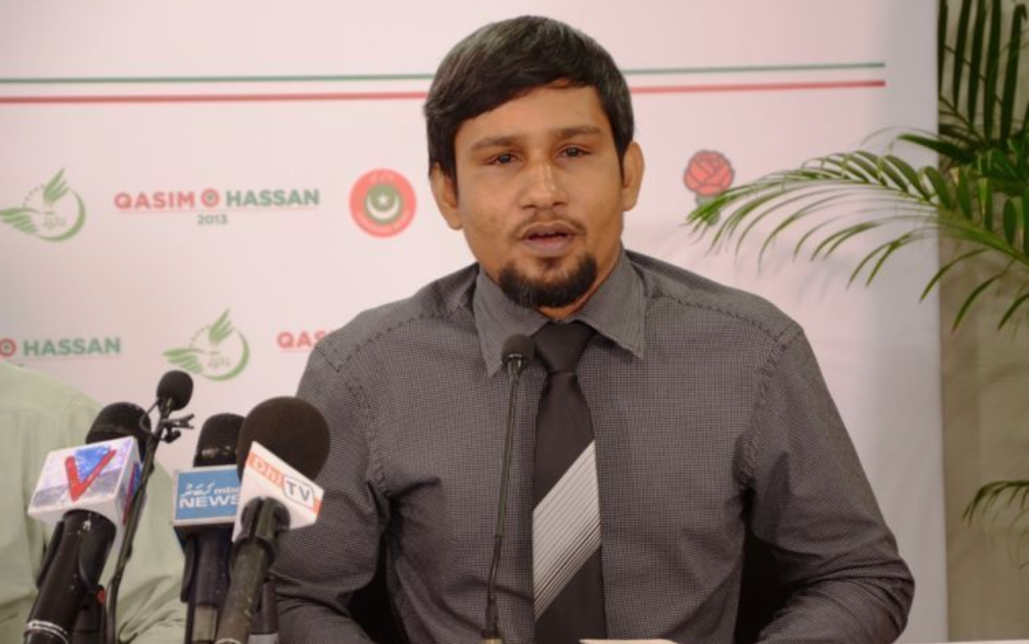 މެލޭޝިއާއަށް އެތެރެވުން ހުއްޓުވި މަދަނީ އަބްލޯ ރާއްޖެއަށް ފުރުވާލައިފި