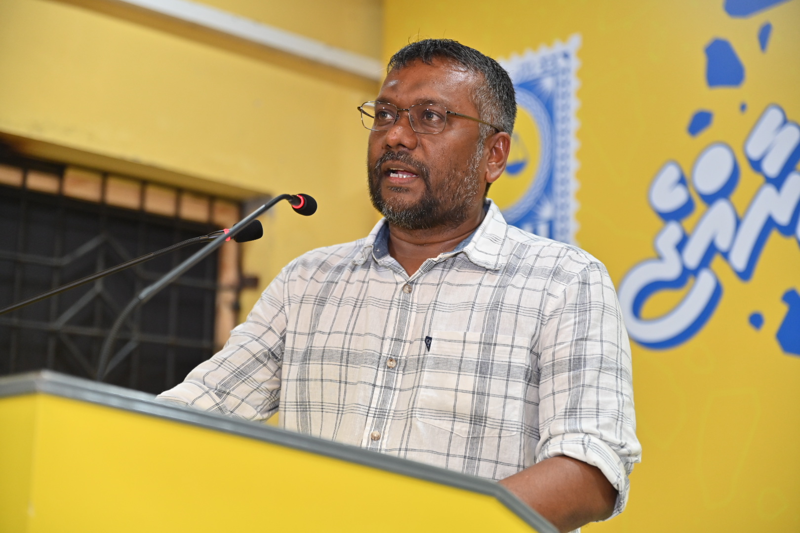 ފައްޔާޒުގެ ރައްދު ޑިމޮކްރެޓްސްއަށް: ކުޑަކަކޫ ޖަހާނީ ހަމައެކަނި ﷲގެ ޙަޒުރަތަށް