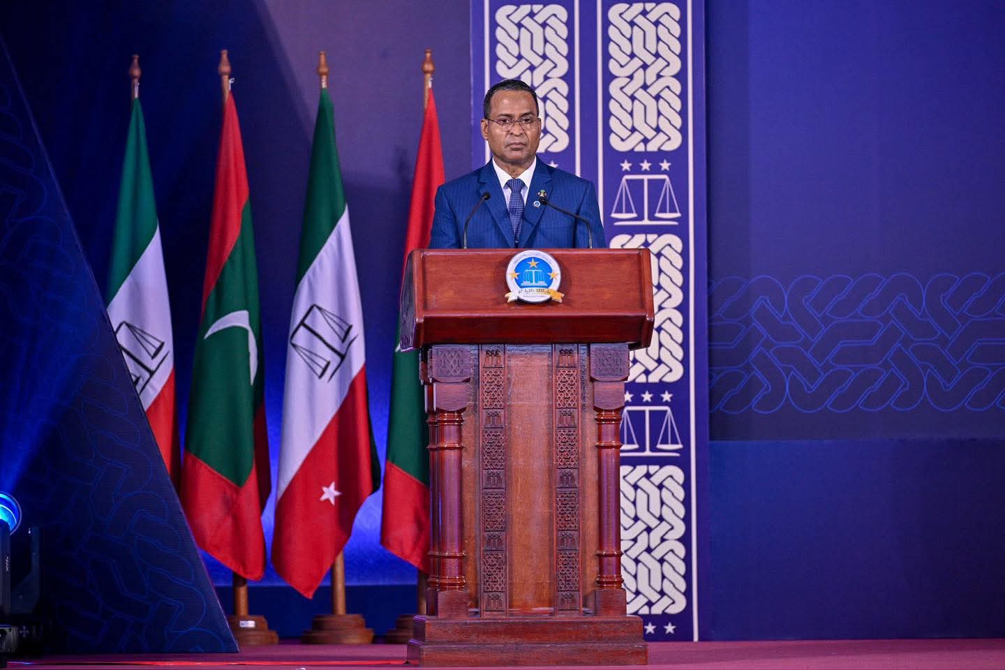 6 އަހަރަށްވުރެ ގިނަ ދުސްވީ 13،032 މައްސަލަ ކޯޓުތަކުގައި އެބައޮތް: އުއްތަމަ ފަނޑިޔާރު