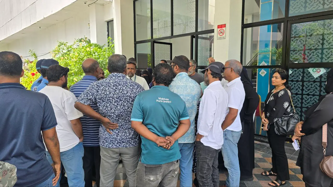 ގެދޮރުވެރިޔާ ފްލެޓް އެގްރީމެންޓްތައް ލަސްވާ މައްސަލައިގައި އިޙުތިޖާޖް ކޮށްފި