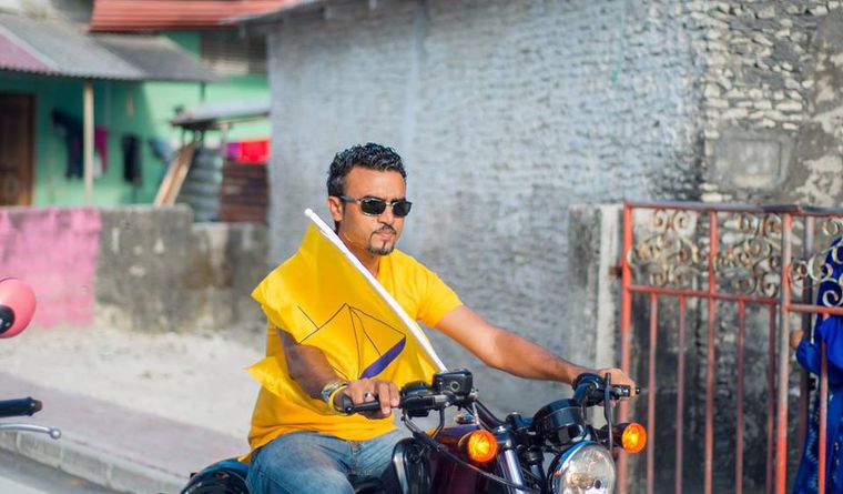 މިހާ ނިކަމެތިކޮށް މަސްވެރިންނާމެދު ކަންކަން ކުރި ސަރުކާރެއް ރާއްޖެ ނުދެކޭ: ނާޒިލް