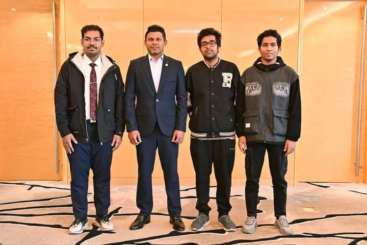 ޗައިނާގައި ދިރިއުޅޭ ދިވެހި ކިޔަވާކުދިންނާ ނައިބުރައީސް ބައްދަލު ކުރަށްވައިފި