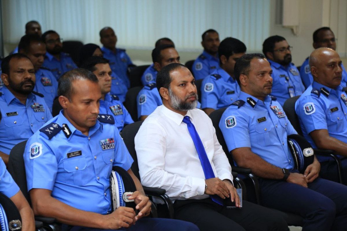 އިންޓެލިޖެންސް ރިޕޯޓްތައް ރައީސާއި މަޖިލީހަށް ޤަވާއިދުން ޙިއްސާކުރަން: އިމްރާން