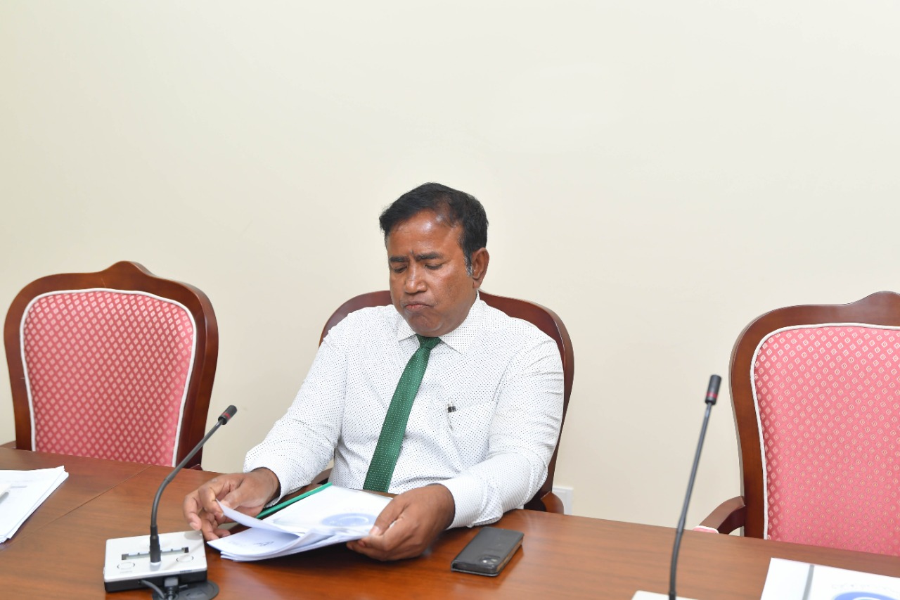 މަޖިލީހުގައި ރަނގަޅު ވާހަކަ ދައްކަވާ ބައެއް މެމްބަރުންނަކީ ކޮރަޕްޓް ބޭފުޅުން: ޣަފޫރު