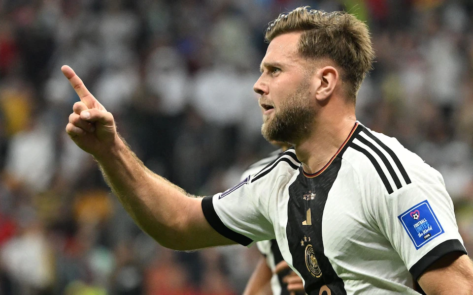 ސްޕޭނާއި ޖަރުމަނު ބައްދަލުކުރި ވާދަވެރި މެޗު އެއްވަރުވެގެން ނިމިއްޖެ