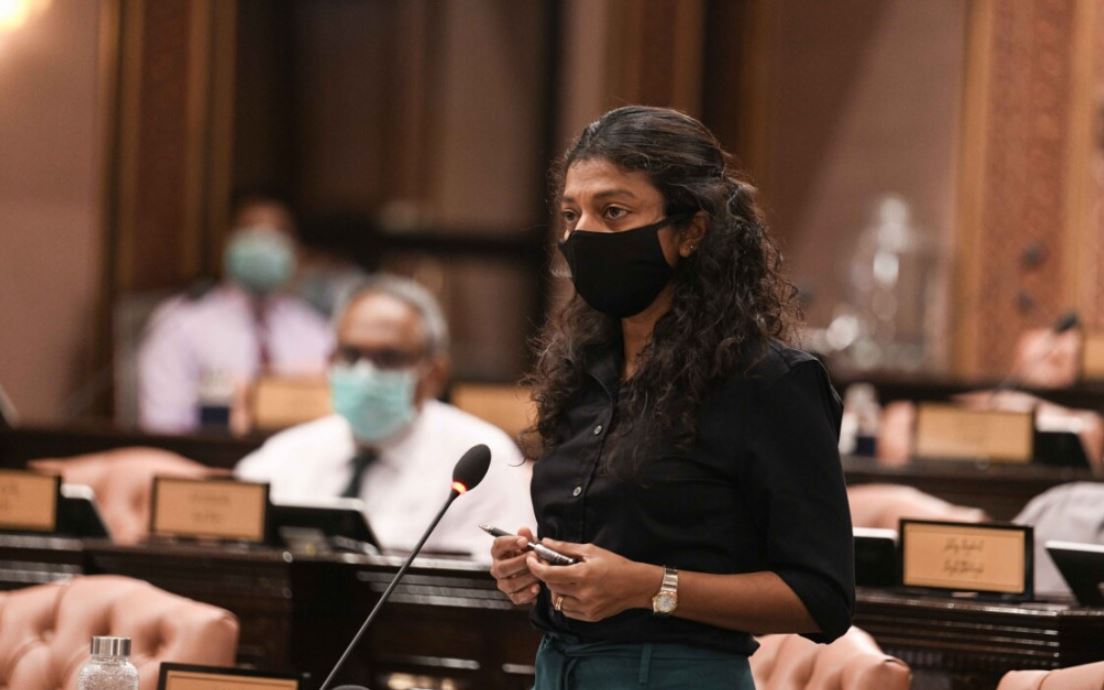 ބޮން ގޮއްވިކަމުގެ ތުހުމަތުކުރެވޭ މީހުންގެ ޤާނޫނީ ވަކީލުން ހަމަޖެއްސީ ކޮންބައެއް؟: އީވާ