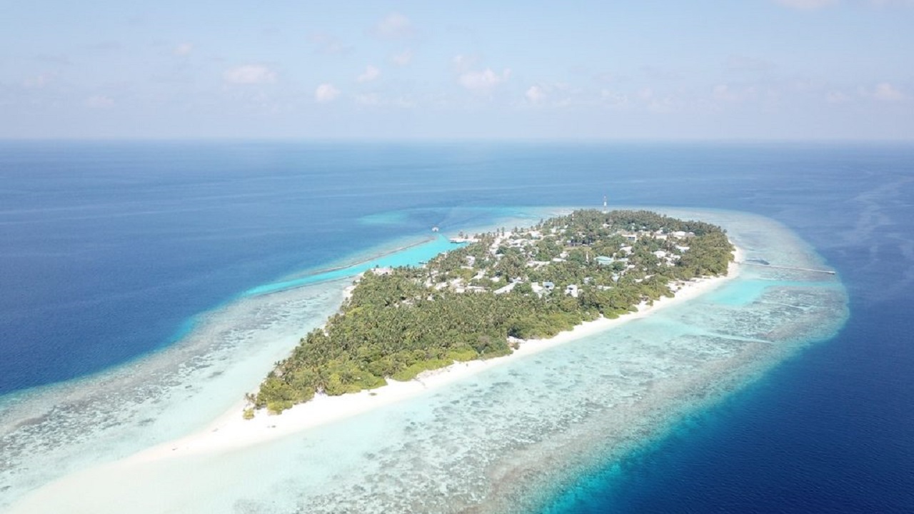 ކޯވިޑް-19: އދ. އޮމަދޫން މާލެ ގެނައި ދުވަސްވީ މީހަކު ޕޮޒިޓިވް