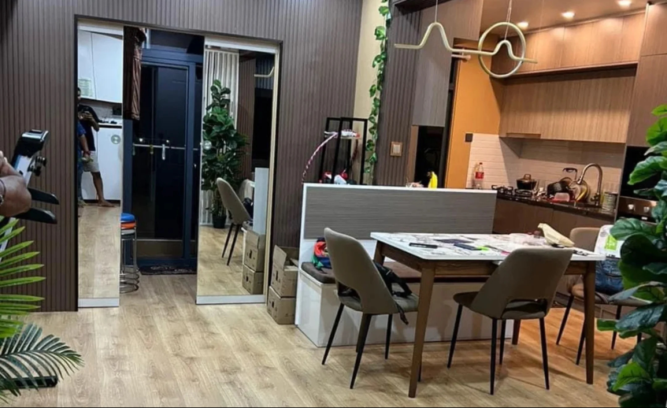 އެއްކޮށްލައިގެން ހަދާފައިވާ ހިޔާ ދެ ފްލެޓުގެ މެދުފާރު ރާނަން އިތުރު ހަތް ދުވަސް ދީފި