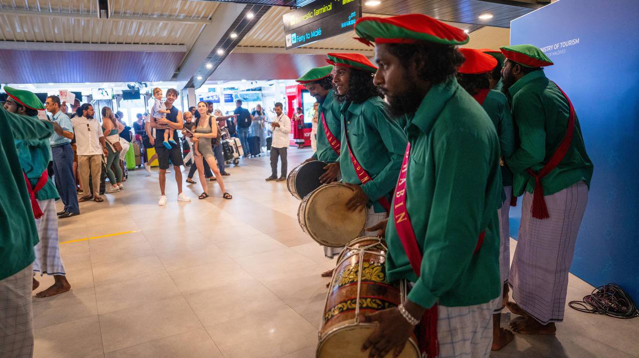 ހުސްވި އަހަރު ރާއްޖެ އައި ފަތުރުވެރިންގެ އަދަދު 12 އިންސައްތަ އިތުރު