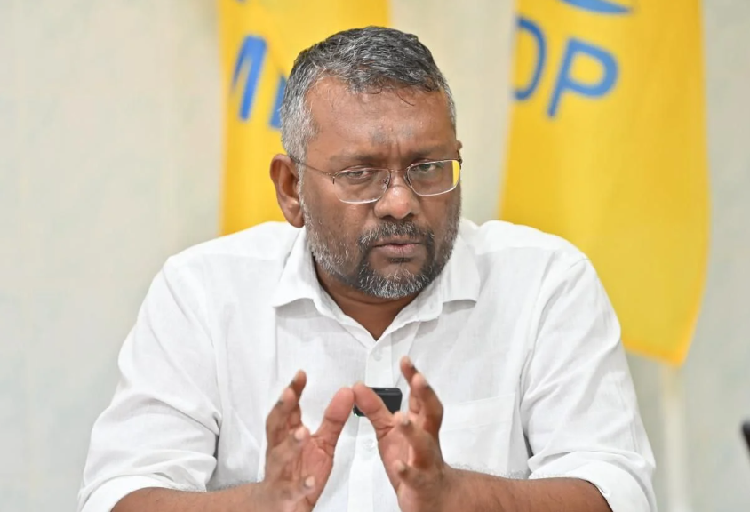 Chairman of the Maldivian Democratic Party (MDP), Fayyaz Ismail