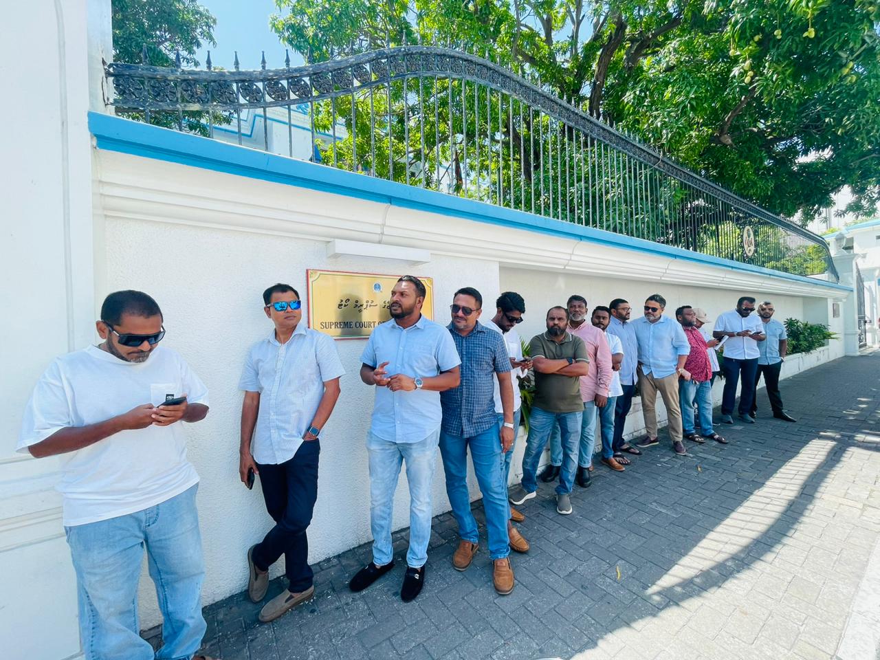 މައްސަލަ ޙައްލުކޮށް ސުޕްރީމް ކޯޓަށް ކަރަންޓު ދީފި
