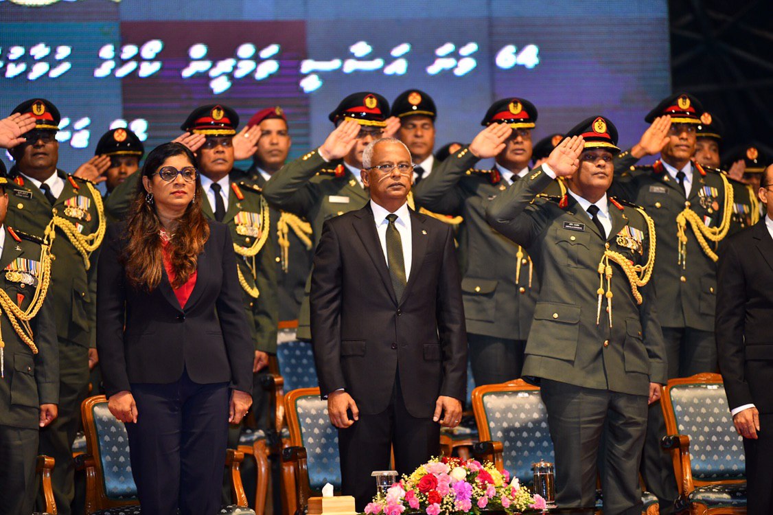 ޖަނަވަރީ މަހުން ފެށިގެން ފުލުހުންނާއި ސިފައިންގެ މުސާރަ ބޮޑުކުރަނީ