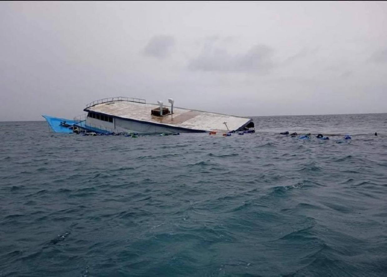 ލަންދޫ ބޯޓު ދިޔަވެ ގާފަރު ފަރަށް އަރައިފި