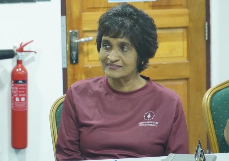 ކޯހެއް ފުރިހަމަ ނުކޮށް ކައުންސިލަރުންނަށް ހުވާ ނުކުރެވޭ ގޮތަށް ވިސްނަނީ