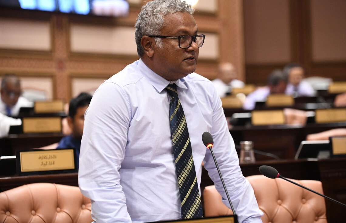 ނިޔާޒް މުޢިއްޒުއަށް: ހުޅުމާޅެ މުނިސިޕަލް މަސައްކަތްތައް ކައުންސިލަށް ބަދަލުކުރަން އޭރު މޭޔަރު އެއްބަސްނުވި