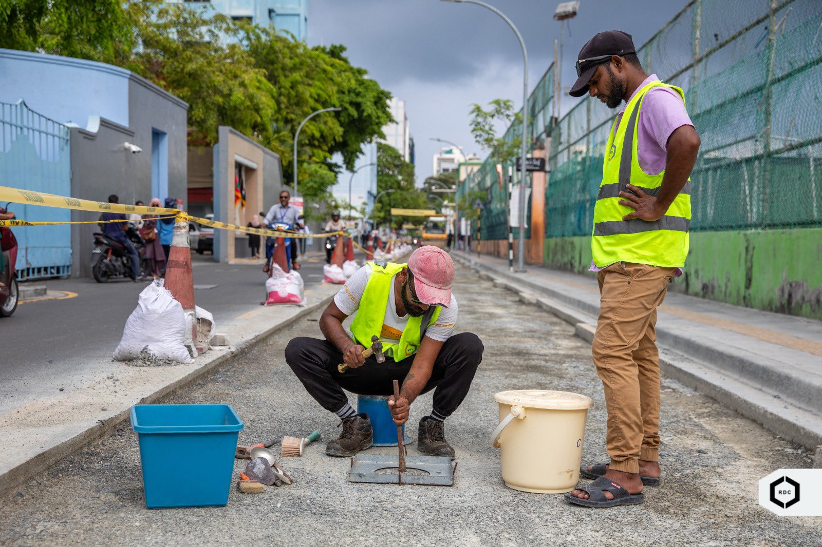 އަމީނީ މަގު މަރާމާތު ކުރުމުގެ މަސައްކަތް ފަށައިފި