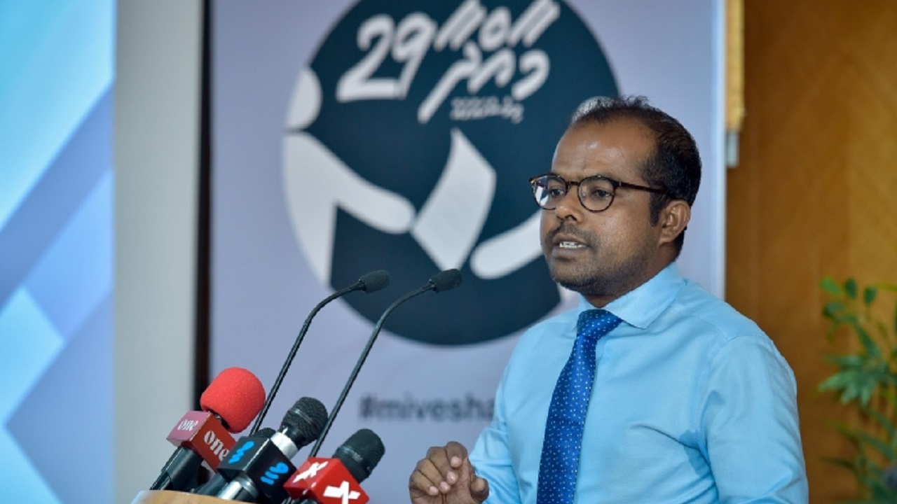 ކައުންސިލްތަކަށް ފާރަވެރިވާނެ މީހުން އައިކޮމްއިން ތަމްރީން ކުރަނީ
