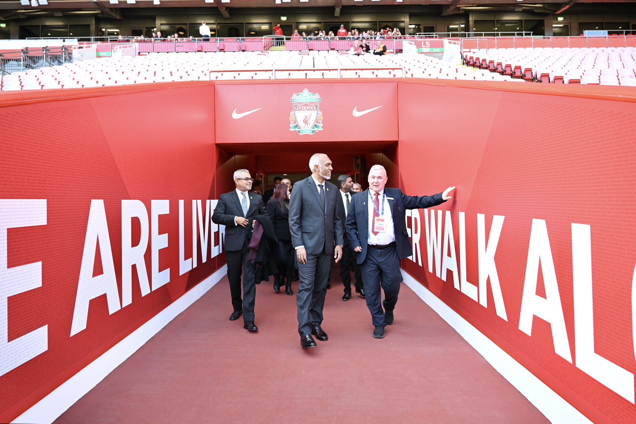 އެންފީލްޑުގައި ރަސްމީކޮށް ރާއްޖެ އިޝްތިހާރު ކުރަން ފަށައިފި